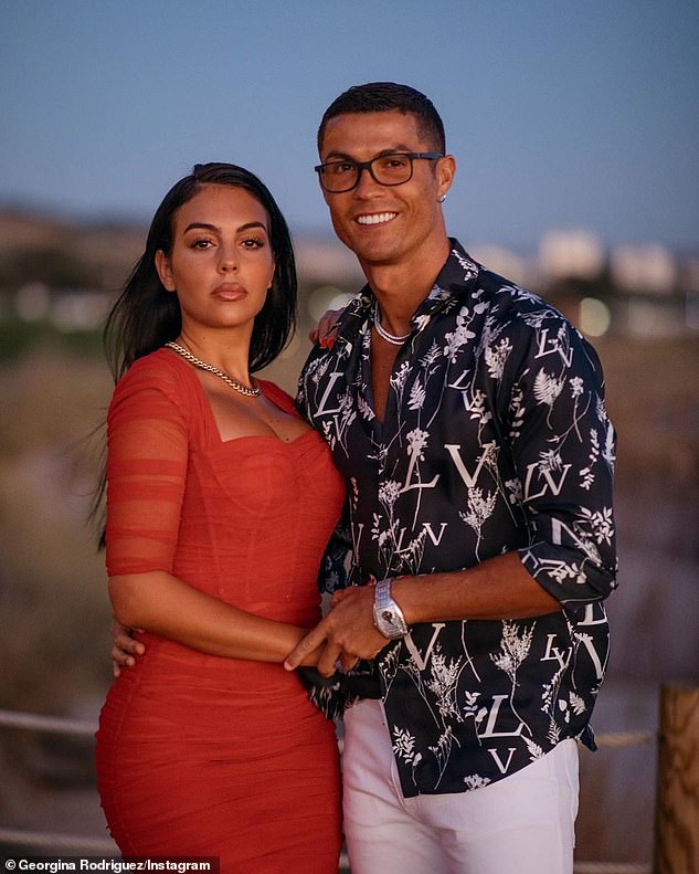 Cristiano Ronaldo Fuels Speculation That He Has Proposed To Girlfriend Georgina Rodriguez Culture Readsector